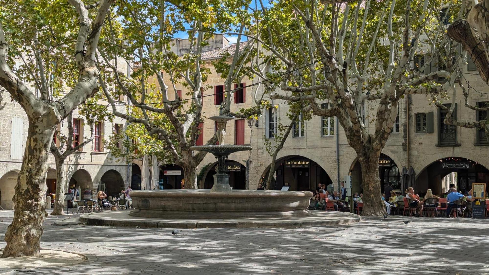 Une chambre à Uzès Exterior foto
