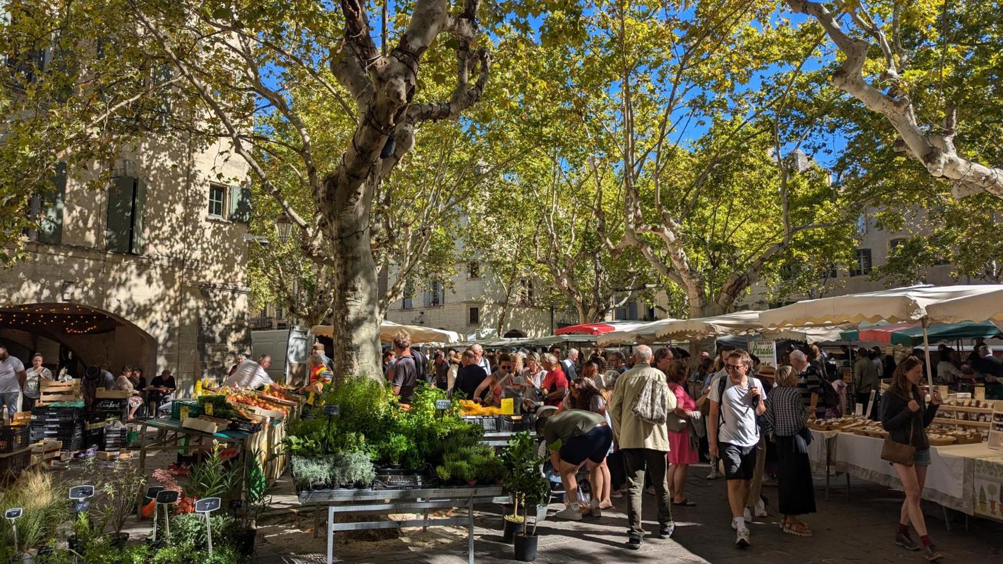 Une chambre à Uzès Exterior foto